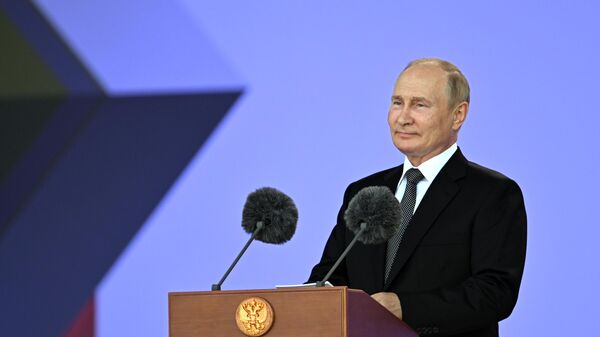 Президент РФ В. Путин принял участие в открытии форума Армия-2022 - Sputnik Тоҷикистон