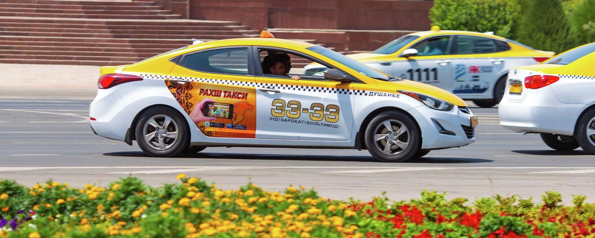 Автомобили такси в Душанбе - Sputnik Тоҷикистон, 1920, 10.10.2023