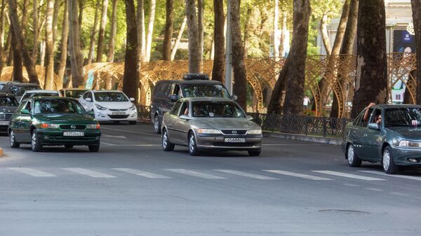 Автомобили такси в Душанбе - Sputnik Таджикистан