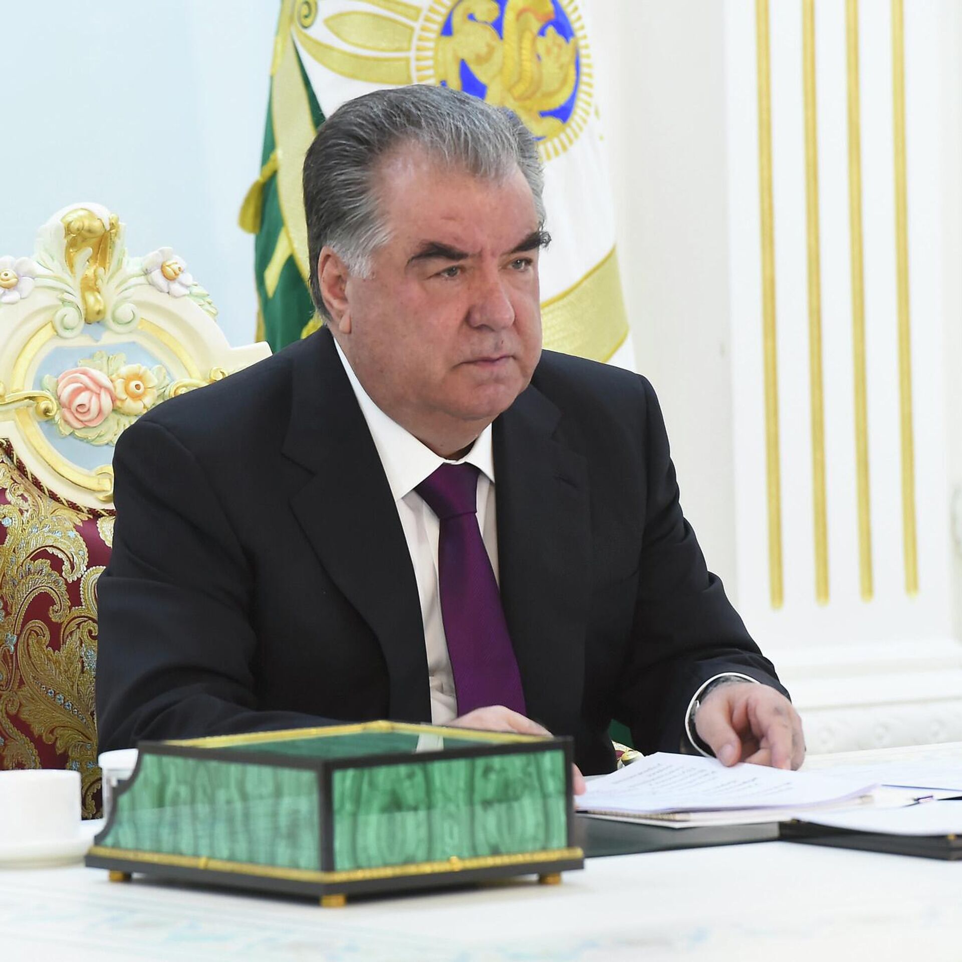 Заявление президента таджикистана. Лидер нации Эмомали Рахмон. Эмомали Рахмон 1992.