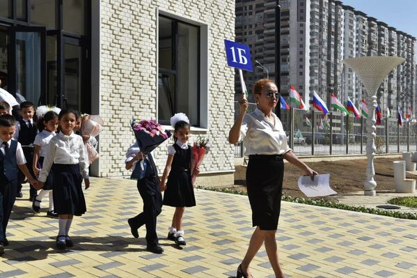 Москва выделала на строительство и оснащение школ 150 млн долларов. - Sputnik Таджикистан
