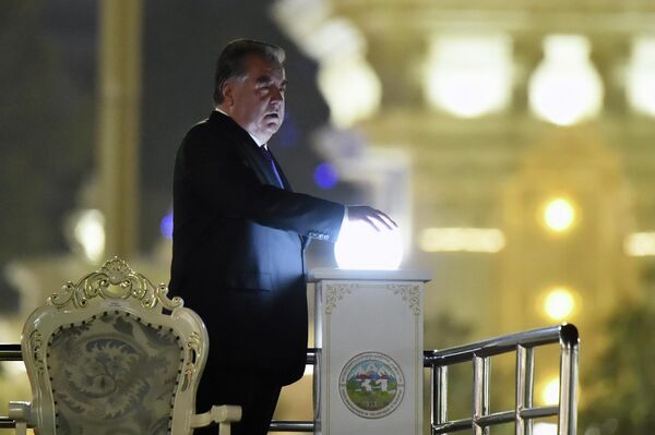Торжественную церемонию посетил президент Таджикистана Эмомали Рахмон. - Sputnik Таджикистан