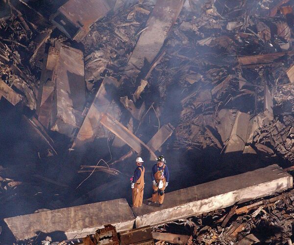 Маск 11 сентября. Рейс 93 United Airlines 11 сентября 2001 года. Взрыв 11 сентября башни-Близнецы. Рейс 77 American Airlines 11 сентября 2001 года. Обрушение третьего здания 11 сентября.