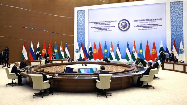 заседания в узком составе глав государств Шанхайской организации сотрудничества (ШОС) в Самарканде - Sputnik Таджикистан