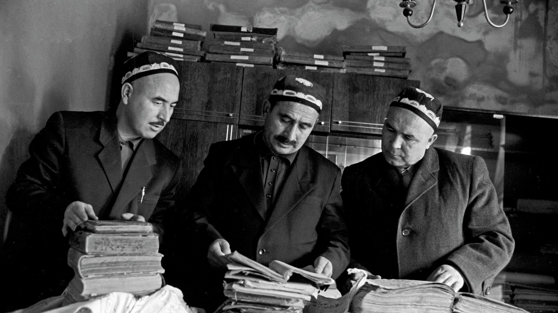Библиотека мечети Шейха Муслихиддина в Ленинабаде - Sputnik Таджикистан, 1920, 19.09.2022