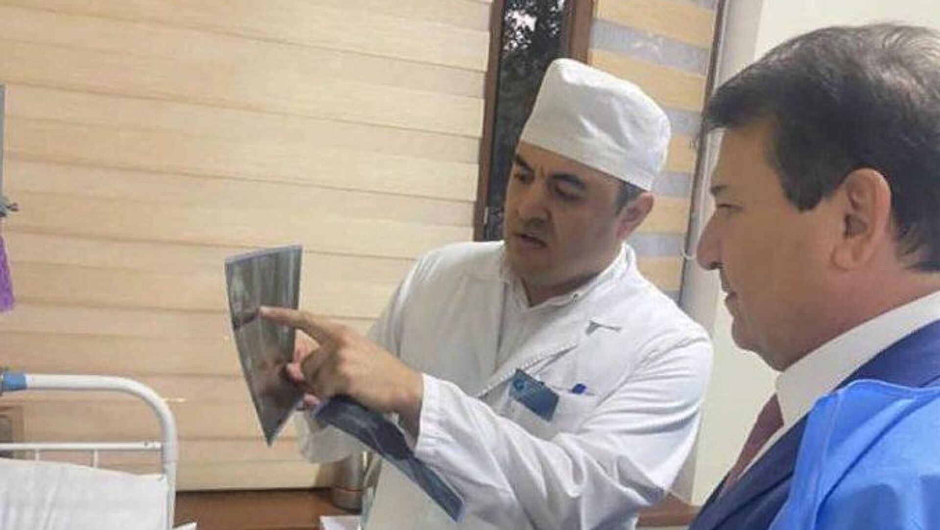 Министр здравоохранения и социальной защиты населения Таджикистана Джамолиддин Абдуллозода посетил Согдийскую область. - Sputnik Таджикистан, 1920, 10.10.2022