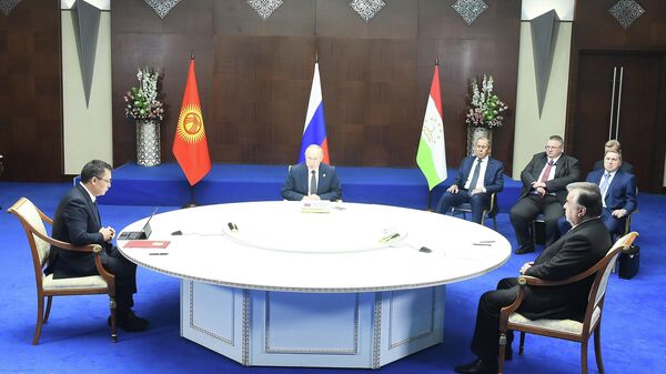Встреча Путина с Рахмоном и Жапаровым - Sputnik Таджикистан
