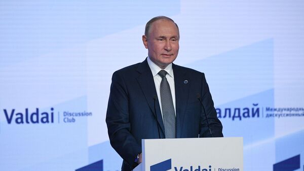 Президент РФ В. Путин принял - Sputnik Таджикистан