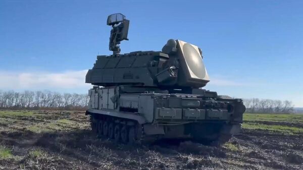 Военные показали, как ЗРК Тор сбивает украинские дроны - Sputnik Тоҷикистон