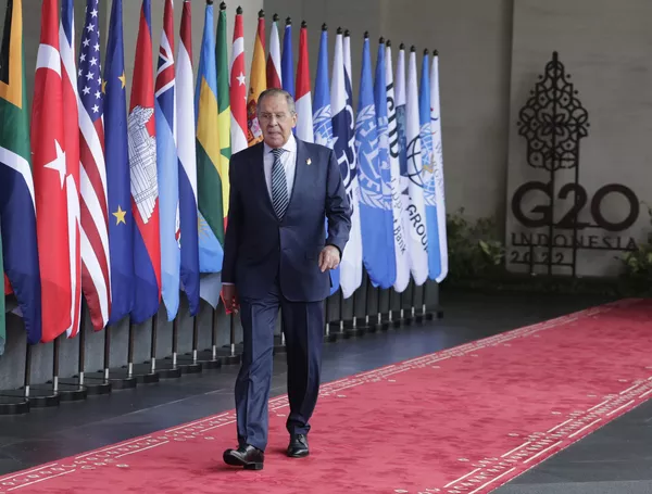 Министр иностранных дел России Сергей Лавров на саммите G20 в Индонезии Министр иностранных дел России Сергей Лавров на саммите G20 в Индонезии