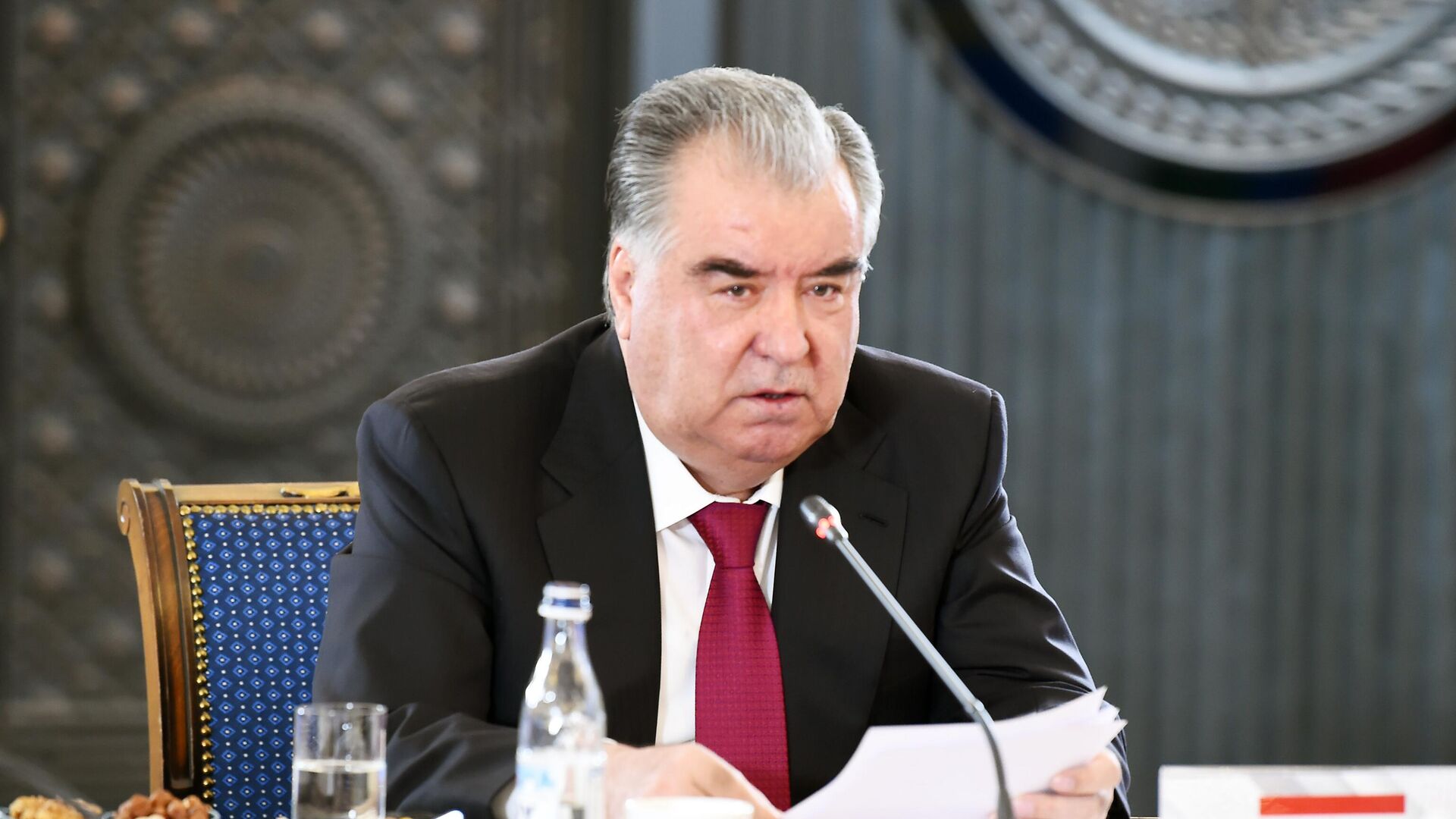 Президент Таджикистана Эмомали Рахмон на саммите ОДКБ в Ереване - Sputnik Тоҷикистон, 1920, 30.11.2022