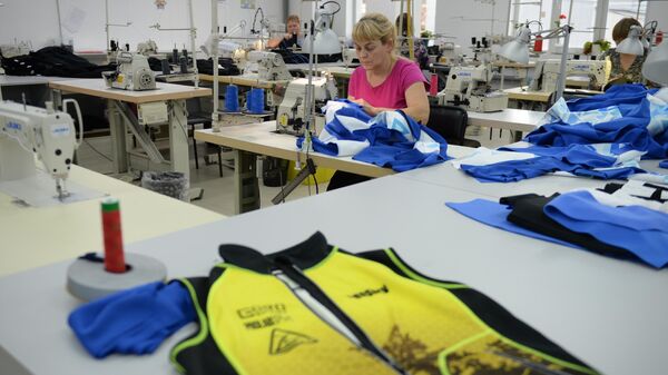 Открытие швейного производства компании RAY в Екатеринбурге - Sputnik Таджикистан