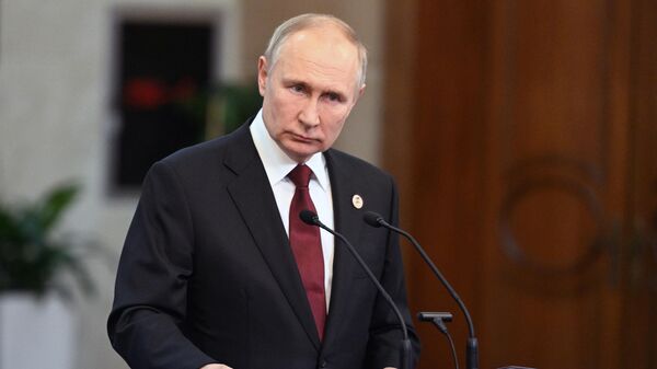 Президент РФ В. Путин принял участие в работе саммита ЕАЭС в Бишкеке - Sputnik Таджикистан