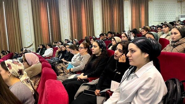 Международный образовательный форум учителей в Душанбе - Sputnik Таджикистан
