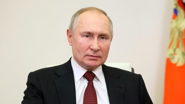 Президент России Владимир Путин - Sputnik Тоҷикистон