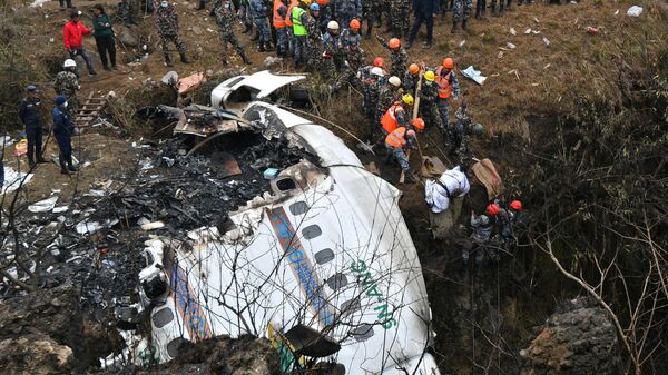 Пассажир разбившегося в Непале самолета снял последние секунды жизни - Sputnik Таджикистан