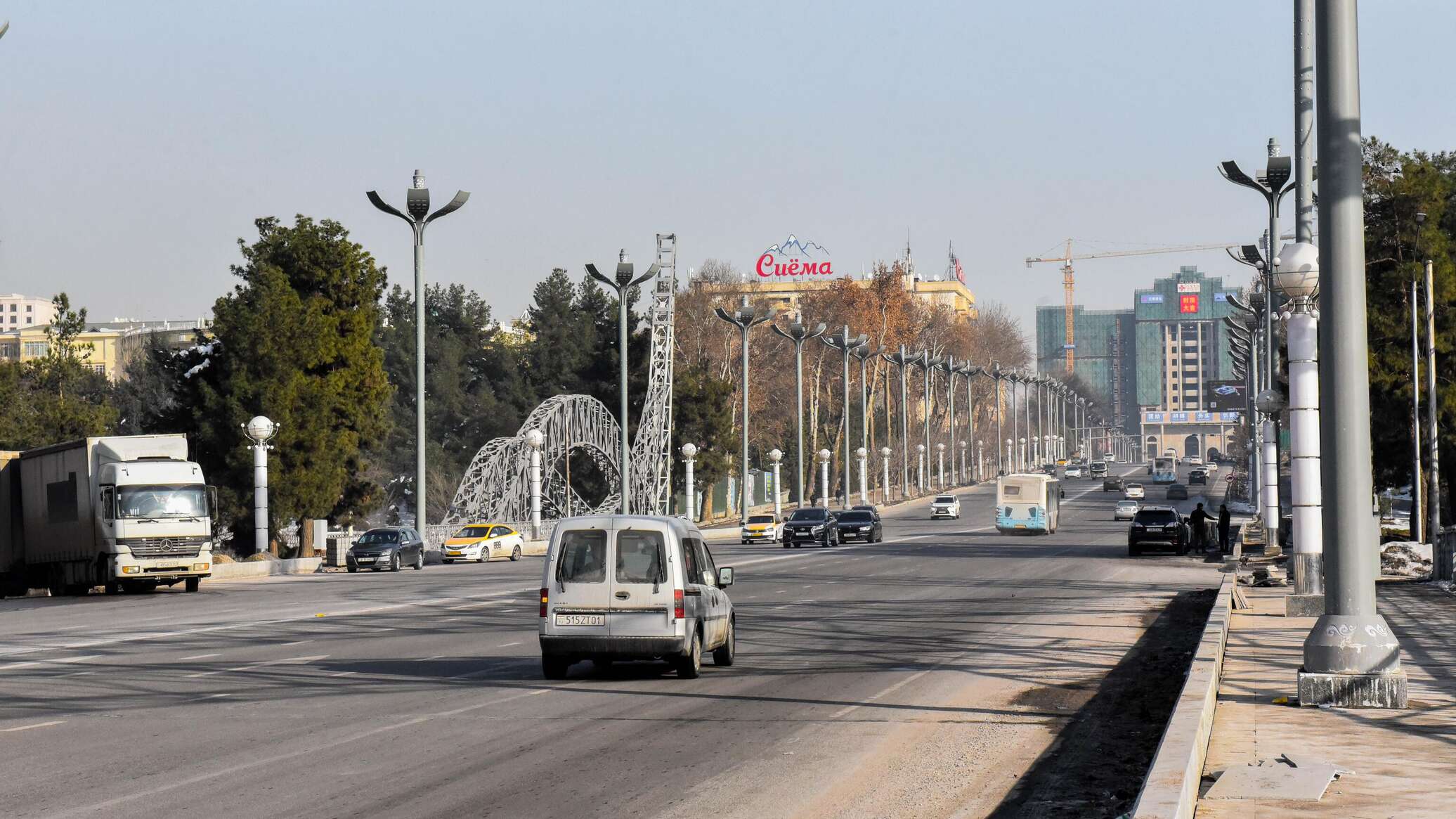 Душанбе 6. Южные ворота душанбе. Очень дорогие дома душанбе. Парк в таджикистане душанбе. Душанбе центр города.