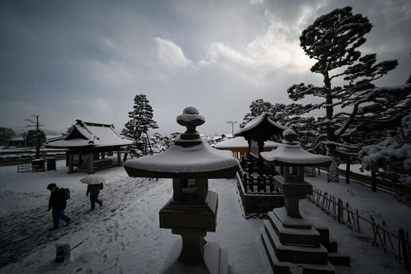 Ожидается, что сильные морозы продержатся в Японии как минимум до четверга, 26 января. - Sputnik Таджикистан