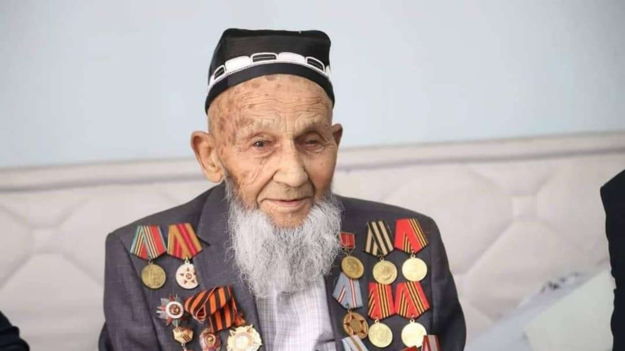 Таджики в великой отечественной войне. Абдували Каюмов ветеран. Ветераны ВОВ. Фото ветеранов Таджикистана.
