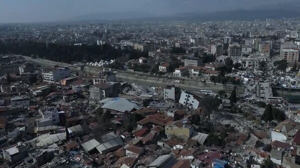 Турция спустя 10 дней после землетрясения ― видео с высоты птичьего полета - Sputnik Тоҷикистон