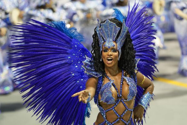 Бразильский карнавал голые фото. Смотреть бразильский карнавал голые фото онлайн