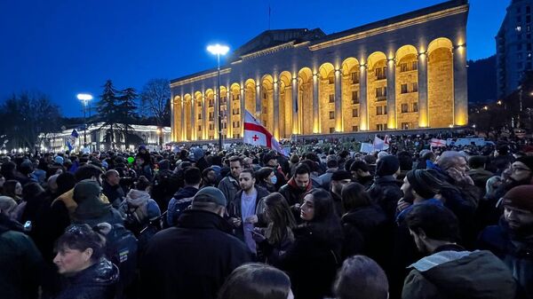 В Тбилиси проходит масштабная акция протеста - Sputnik Тоҷикистон