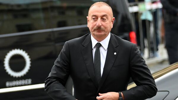 Президент Азербайджана Ильхам Алиев - Sputnik Таджикистан