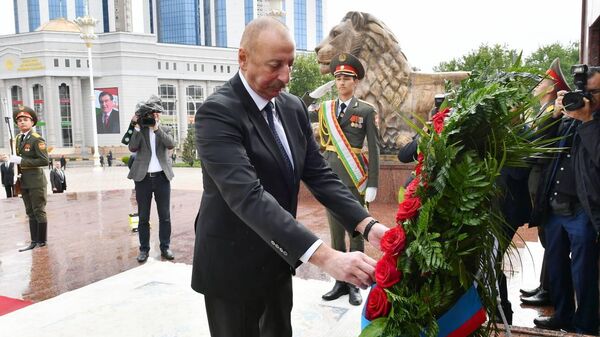 Ильхам Алиев прибыл с госвизитом в Таджикистан - Sputnik Таджикистан