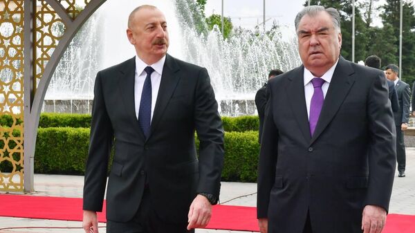 Официальная встреча Президента Азербайджанской Республики Ильхама Алиева и Президента Республики Таджикистан Эмомали Рахмона - Sputnik Таджикистан