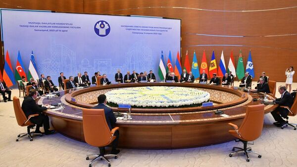 Сироджиддин Мухриддин принял участие в заседании Совета министров иностранных дел СНГ - Sputnik Таджикистан