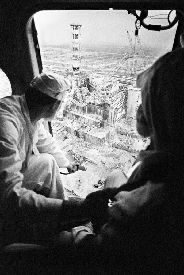 Кадры пролета над городом во время съемок фильма &quot;Летний дневник Чернобыля&quot;.  - Sputnik Таджикистан