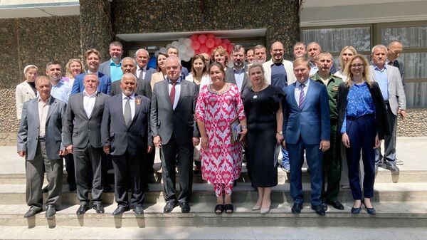В Турсунзаде отметили годовщину открытия русского культурного центра Созидание - Sputnik Таджикистан