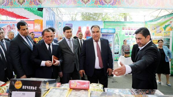 В Худжанде представили Лучшие товары и услуги в Таджикистане - Sputnik Таджикистан