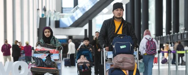 Работа нового терминала аэропорта  - Sputnik Таджикистан