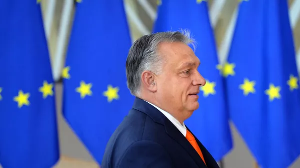 Премьер-министр Венгрии Виктор Орбан - Sputnik Тоҷикистон