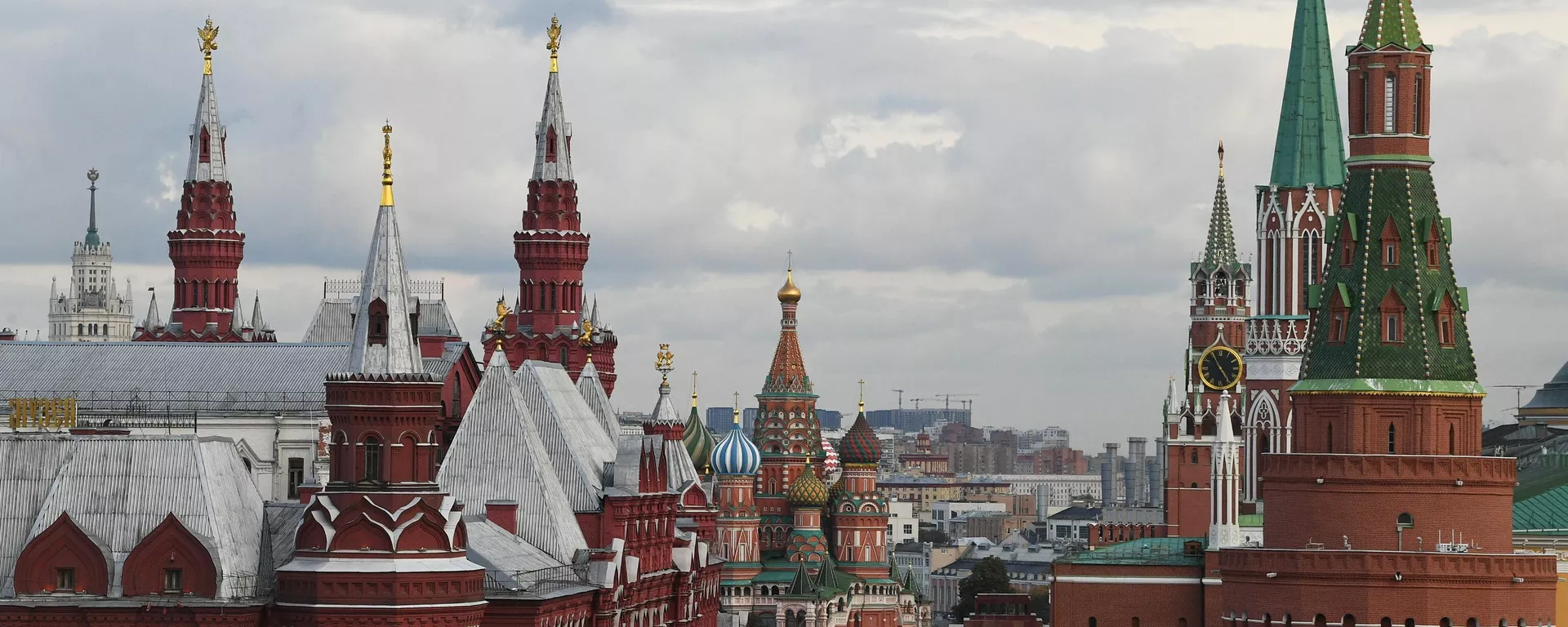 Вид на Московский Кремль - Sputnik Тоҷикистон, 1920, 24.10.2023
