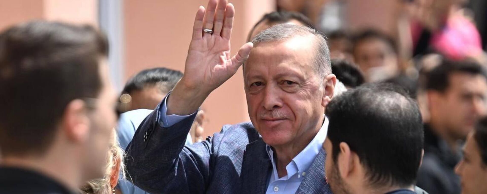 Эрдоган проголосовал на выборах в Турции - Sputnik Тоҷикистон, 1920, 15.05.2023