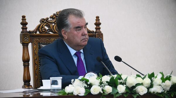 Президент Таджикистана Эмомали Рахмон - Sputnik Тоҷикистон