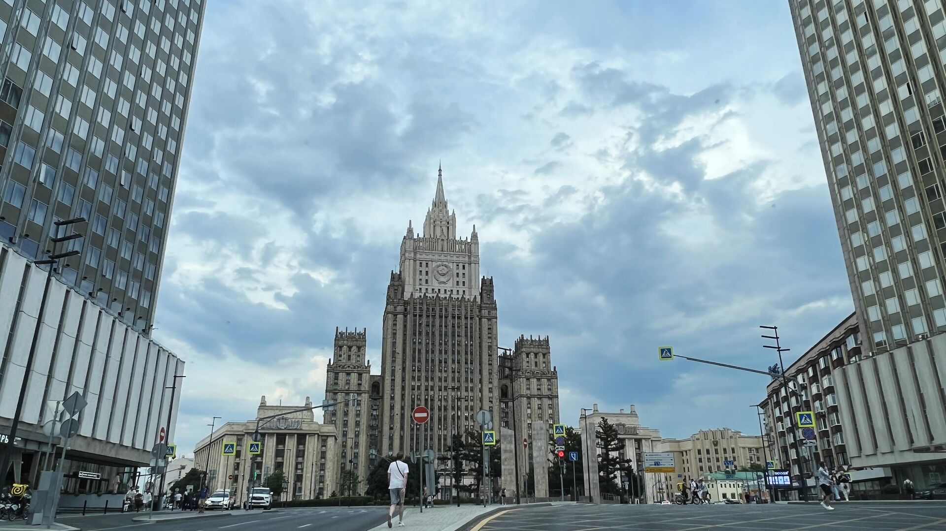 Здание Министерства иностранных дел РФ в Москве - Sputnik Таджикистан, 1920, 25.05.2023