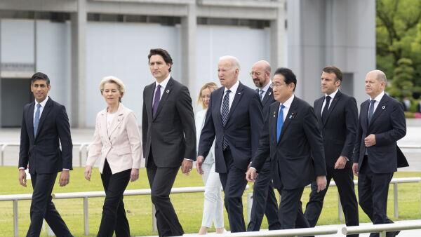 Лидеры G7 в Хиросиме - Sputnik Таджикистан