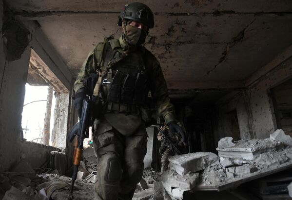 Боевики киевского режима были выбиты из последнего района многоэтажек Артемовска, который называется &quot;Самолет&quot;. - Sputnik Таджикистан