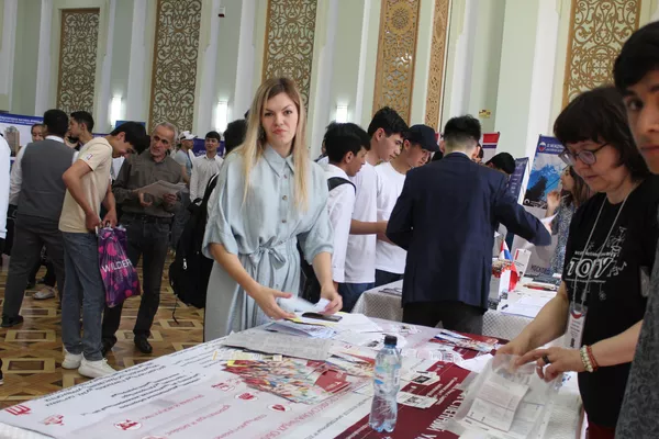 Ихтисоси квотаҳо сол ба сол зиёд шуда, интизор меравад, ҳамкорӣ дар ин бахш таҳким ёбад. Ихтисоси квотаҳо сол ба сол зиёд шуда, интизор меравад, ҳамкорӣ дар ин бахш таҳким ёбад. - Sputnik Тоҷикистон