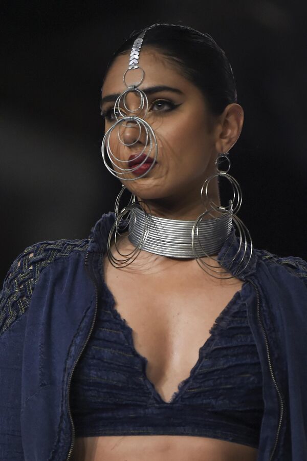 Karachi Fashion Week - ежегодный модный показ, главное событие индустрии в Пакистане. - Sputnik Таджикистан
