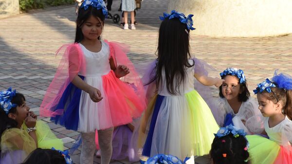 Праздничный концерт Дети - наш мир! в Душанбе - Sputnik Таджикистан