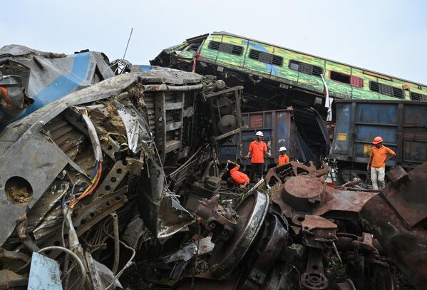 Причина железнодорожной катастрофы будет установлена в ходе подробного расследования. - Sputnik Таджикистан