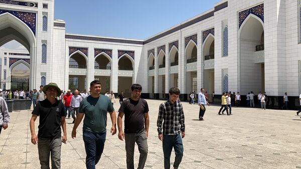 Мечеть стала самым колоссальным религиозным объектом, построенным в республике за годы независимости. - Sputnik Таджикистан