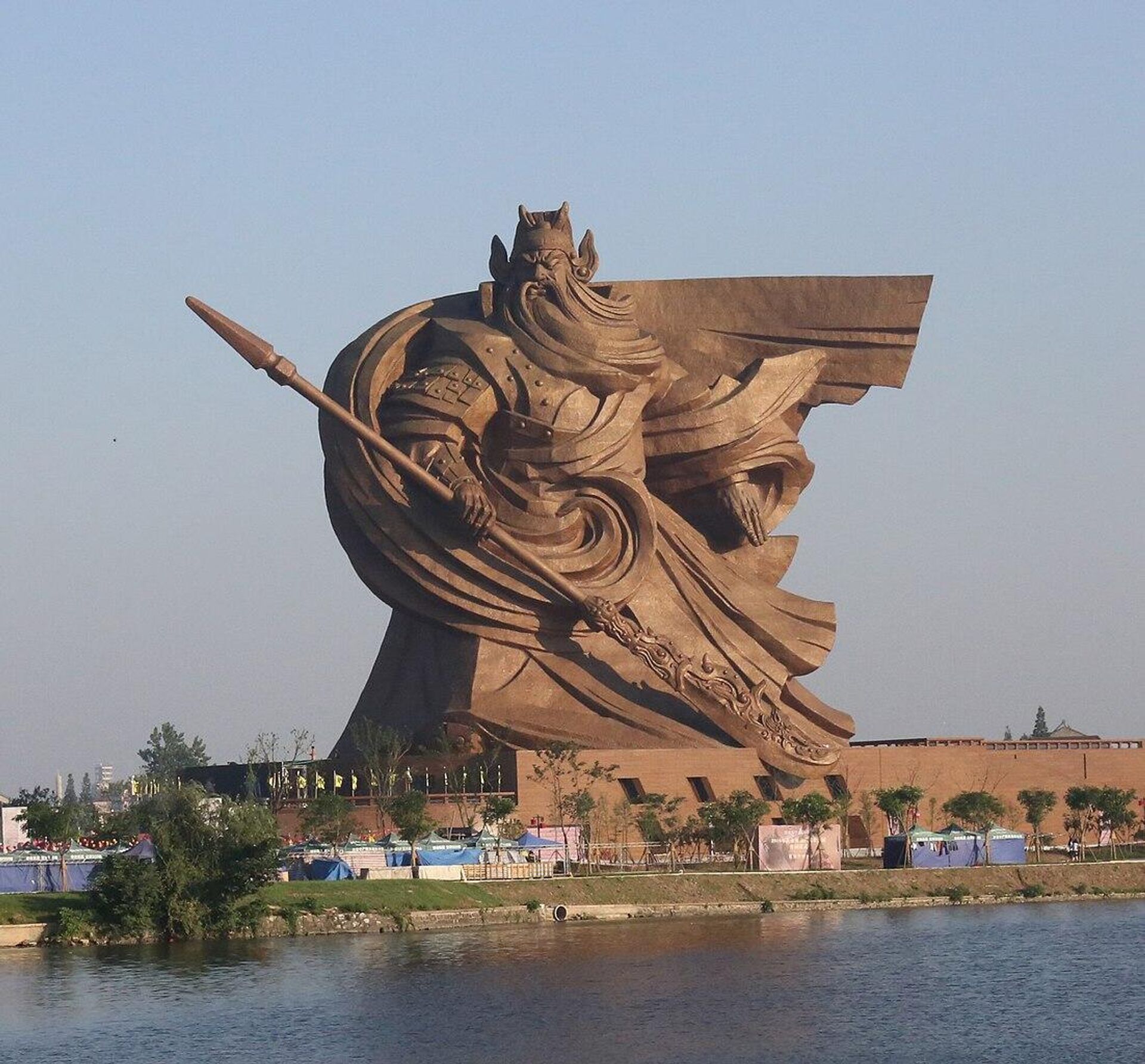 Статуя Гуань Юя (Цзинчжоу) - Sputnik Таджикистан, 1920, 17.06.2023