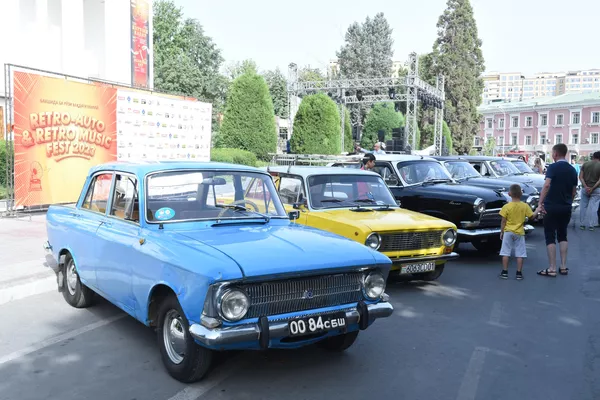 Фестиваль ретро-автомобили (Retro auto & Retro music Fest 2023) Фестиваль ретро-автомобили (Retro auto & Retro music Fest 2023)