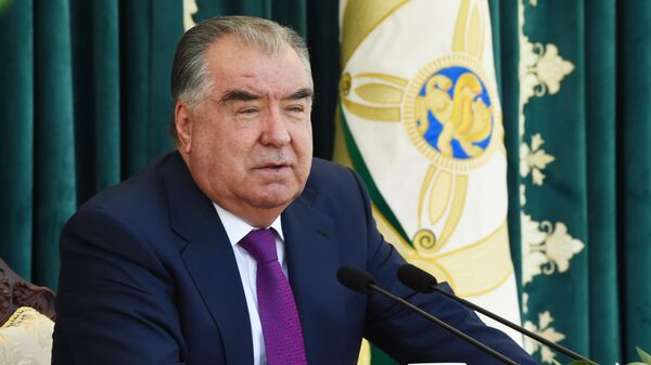 Эмомали Рахмон президент Таджикистана - Sputnik Таджикистан