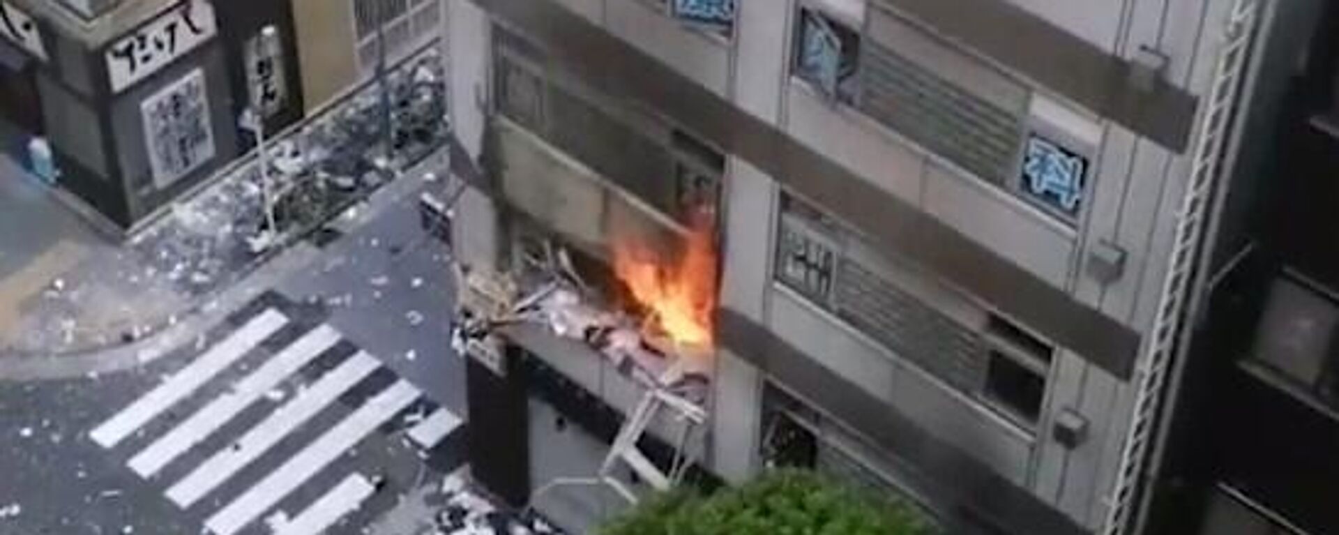 Четыре человека пострадали при взрыве в здании в центре Токио - Sputnik Тоҷикистон, 1920, 03.07.2023